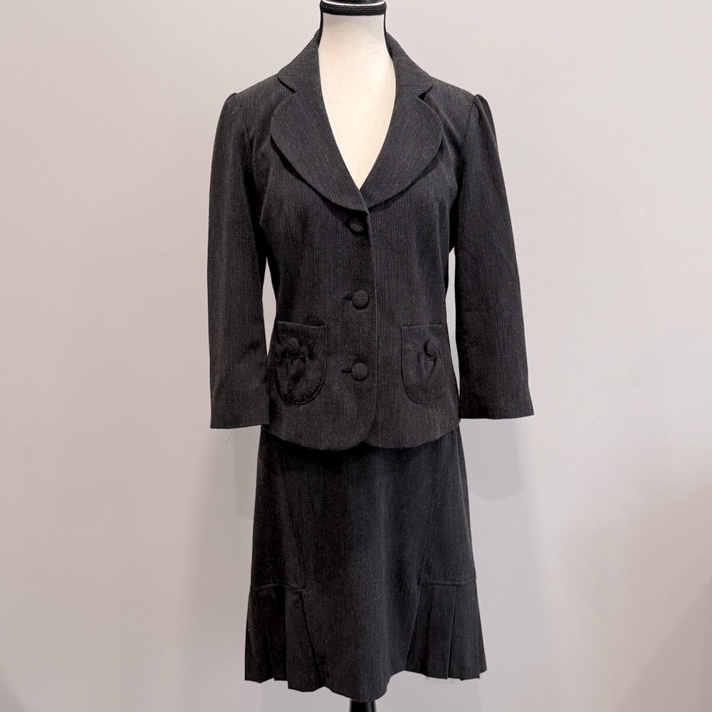 Vintage-Inspired Ricki’s Charcoal Pinstripe Skirt Suit – Blazer + Pleated Skirt